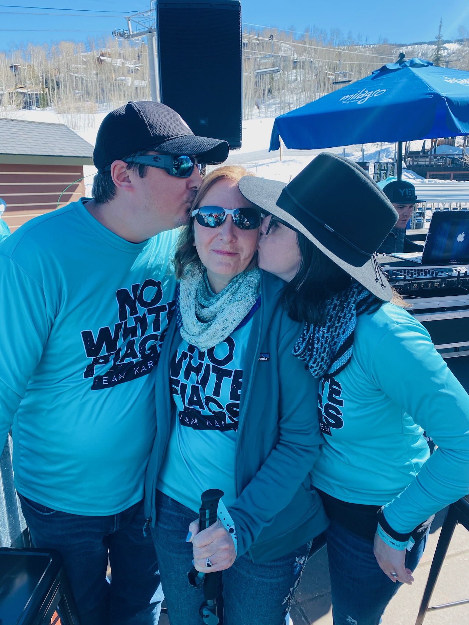 My Kiddos kissing me!